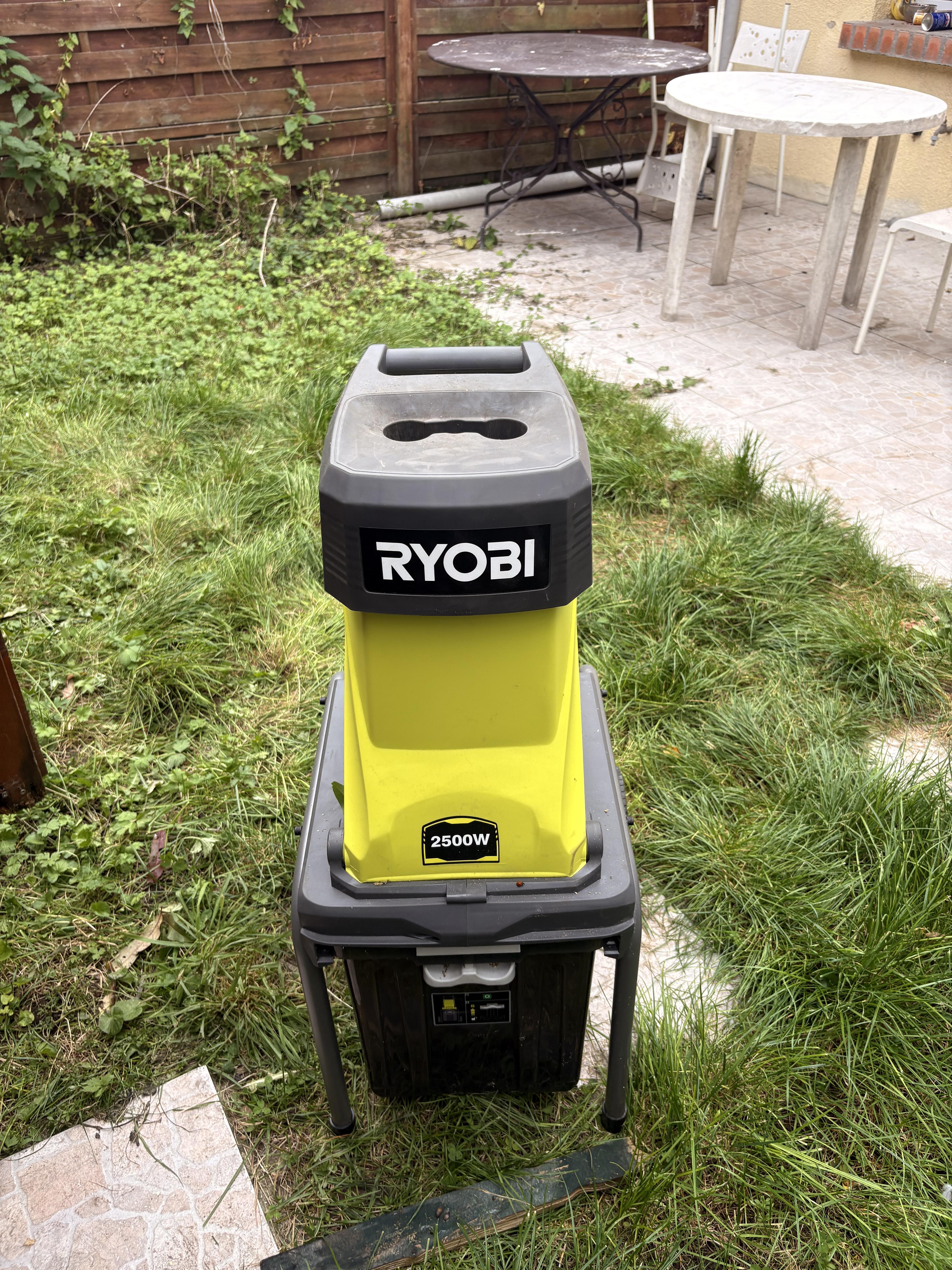 Location broyeur a vegetaux 10 entre particuliers